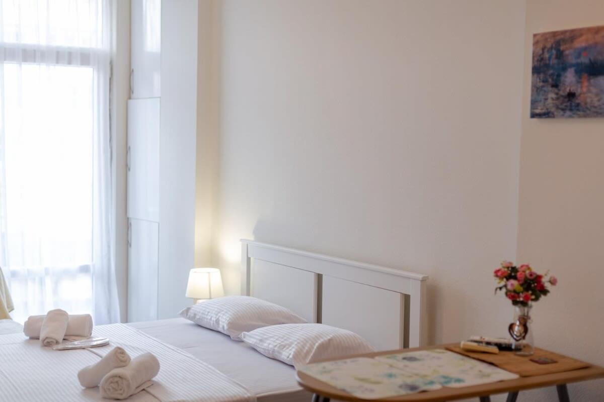 Cozy Studio Apartment In The Heart Of Batum Екстер'єр фото
